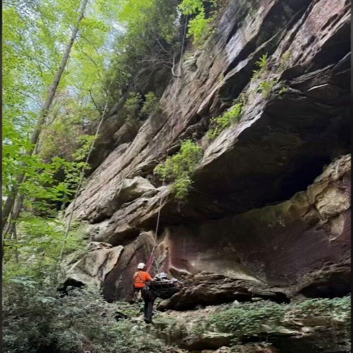 Crews rescue hiker who fell from 50-foot cliff at Kentucky's Red River Gorge